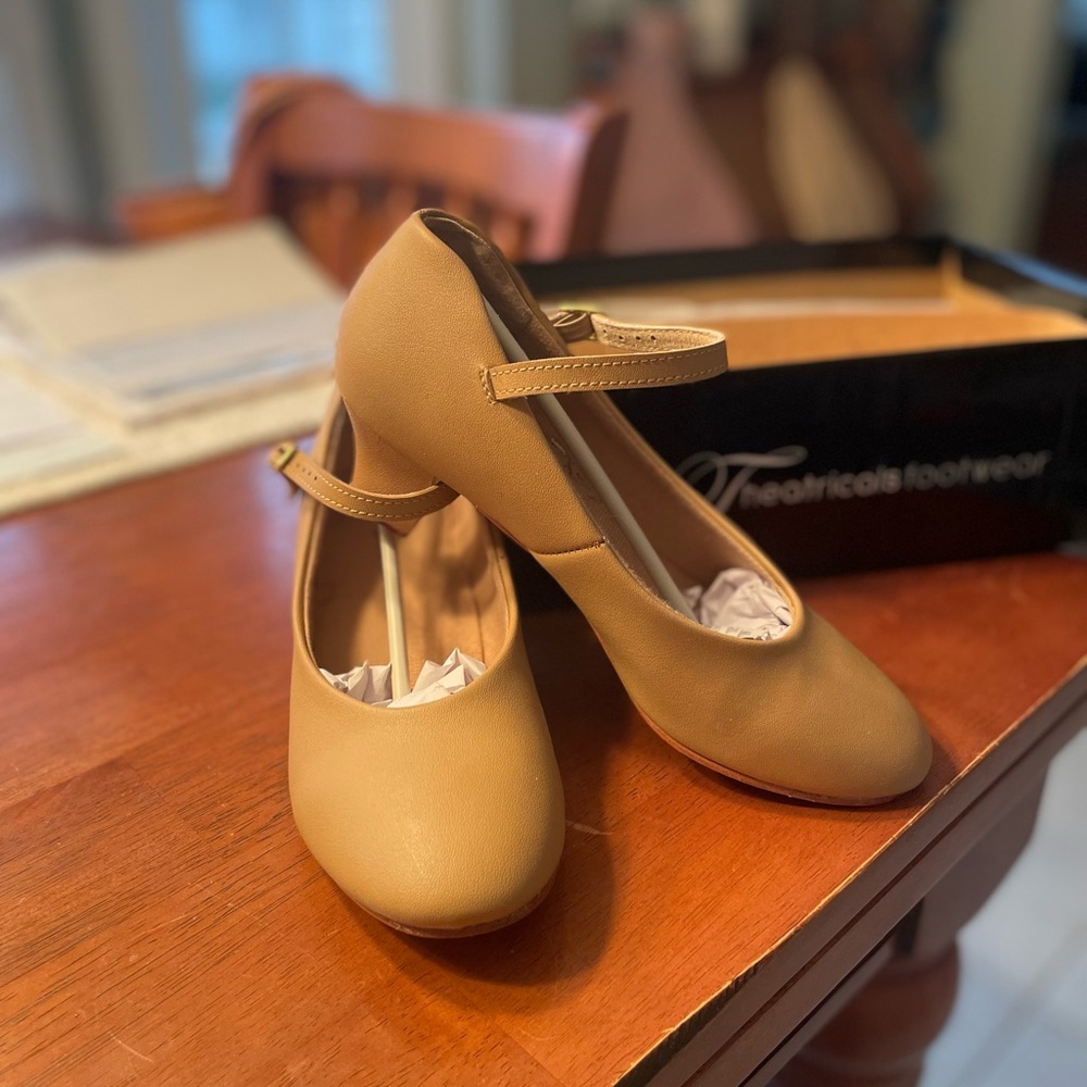 Character shoes